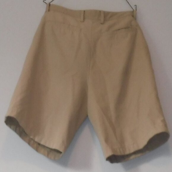 Mens Izod Brand Polyester Golf Shorts - Size 33 - Picture 4 of 4